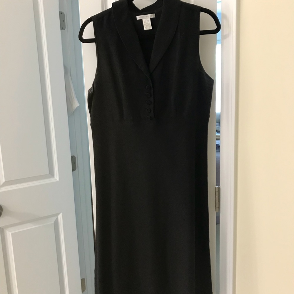 Women’s black linen dress
